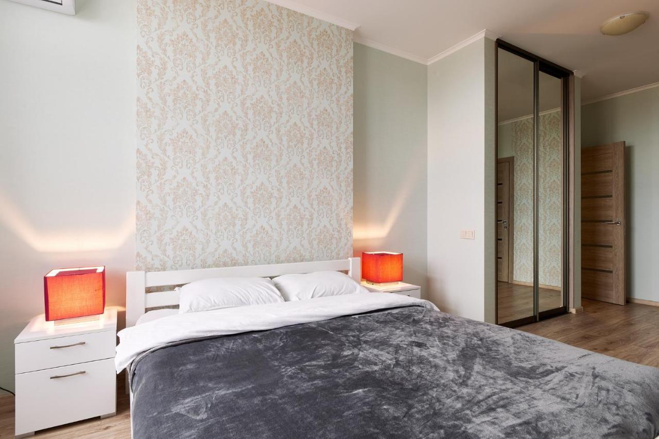 Apartment затишна у центрі міста Elisium3 Kyiv