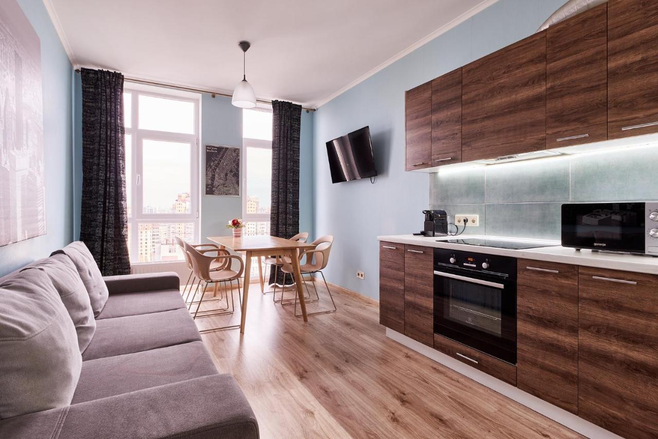 Apartment затишна у центрі міста Elisium3 *